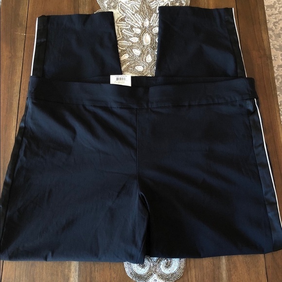 I.N.C women plus size satin stripe skinny pants 24W - Picture 4 of 6